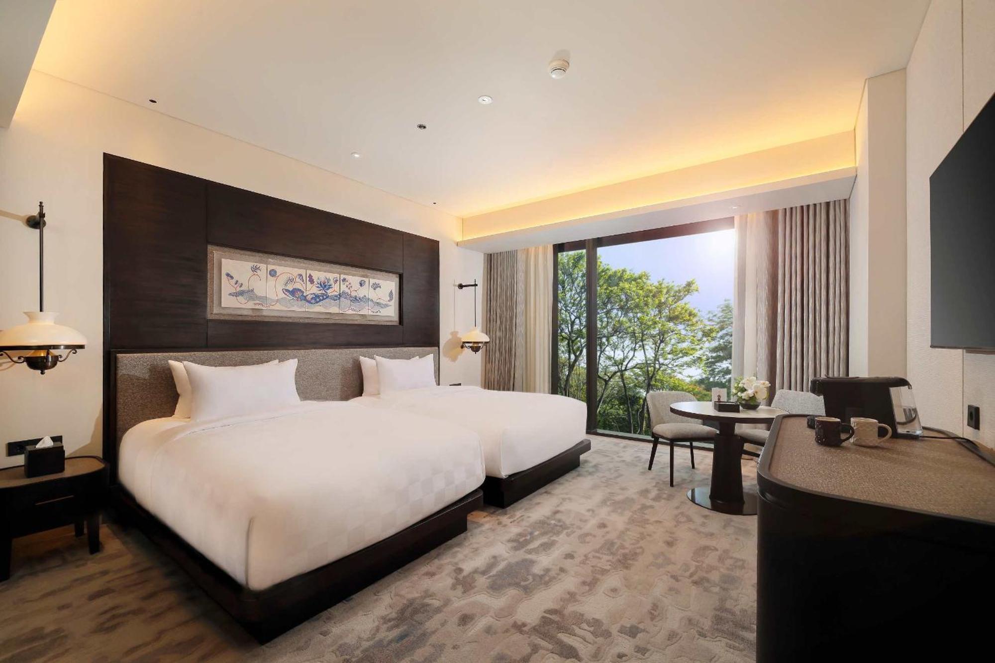 Padma Hotel Семаранг Экстерьер фото
